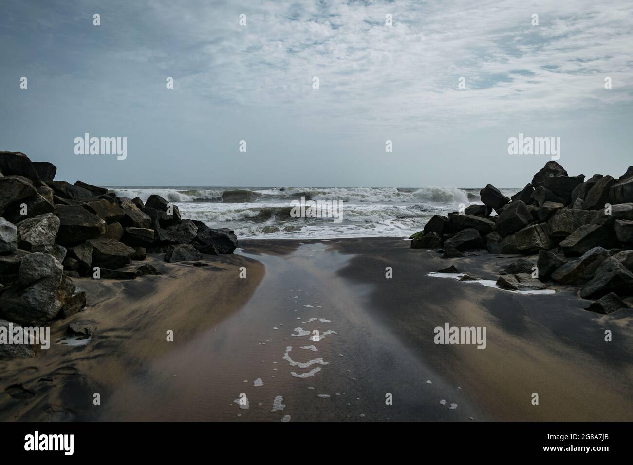 Spiaggia di sabbia nera, Kappil, Kerala, India Foto Stock