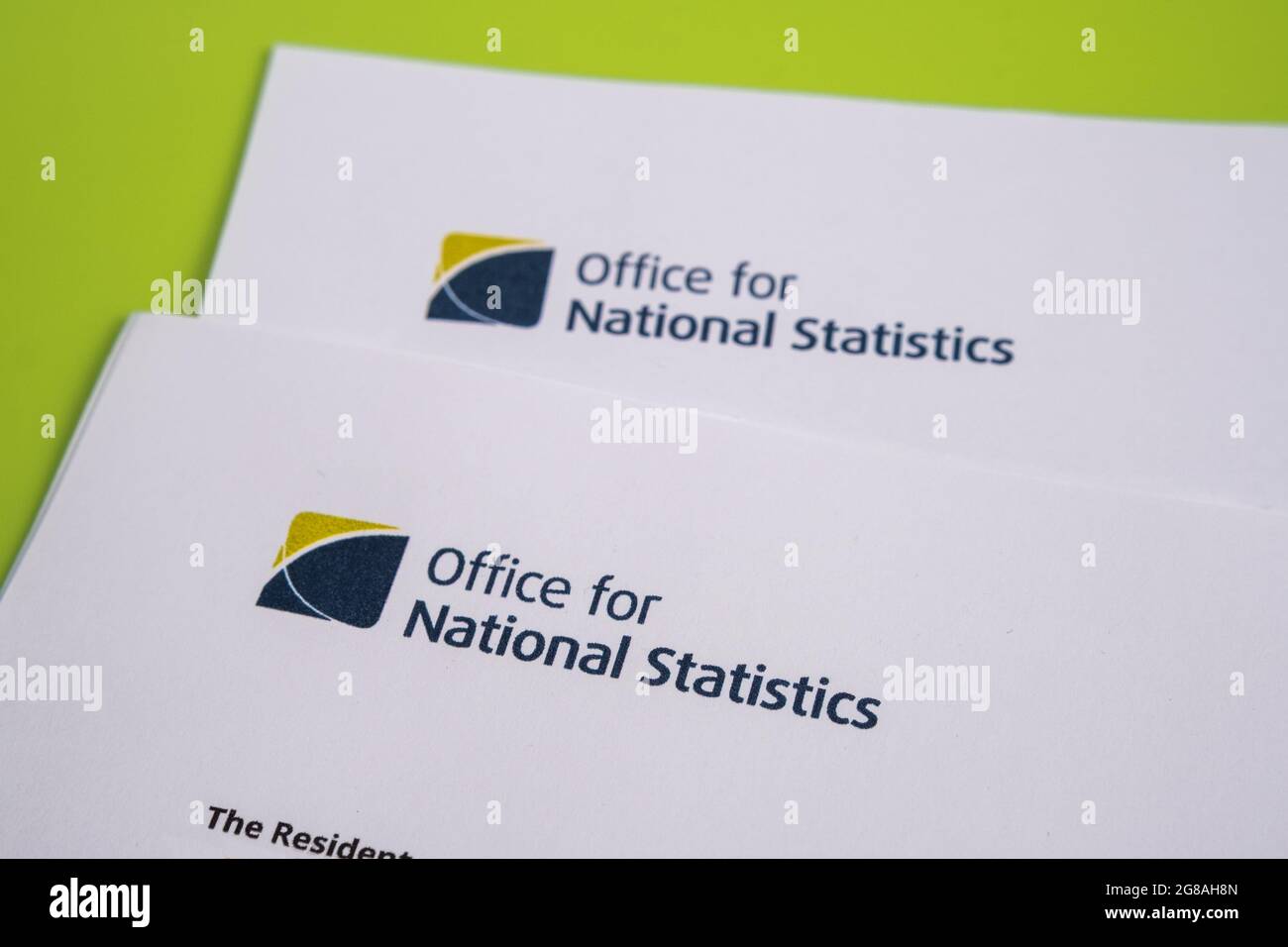 Lettere autentiche dell'Ufficio per le statistiche nazionali (ONS) che invincono a partecipare ad un'indagine. Stafford, Regno Unito, luglio 18 2021. Foto Stock