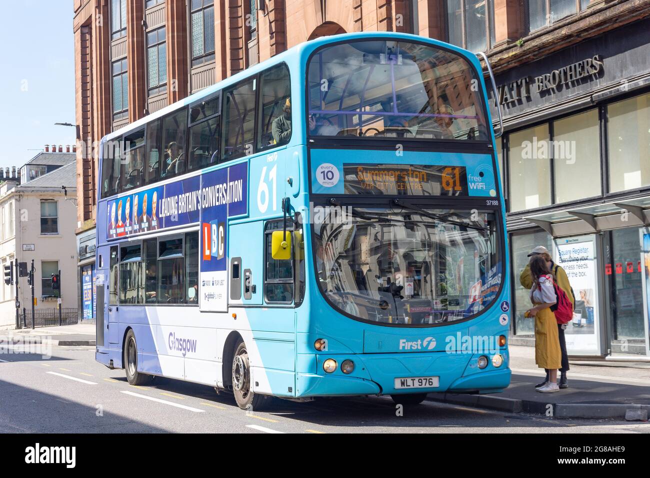 First Glasgow autobus a due piani, Hope Street, Glasgow City, Scozia, Regno Unito Foto Stock