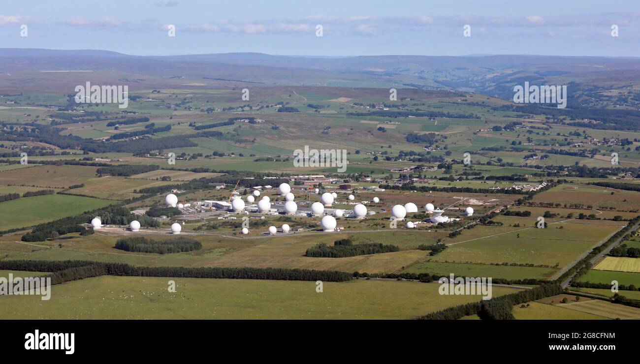 Vista aerea di Menwith Hill vicino Harrogate, North Yorkshire Foto Stock