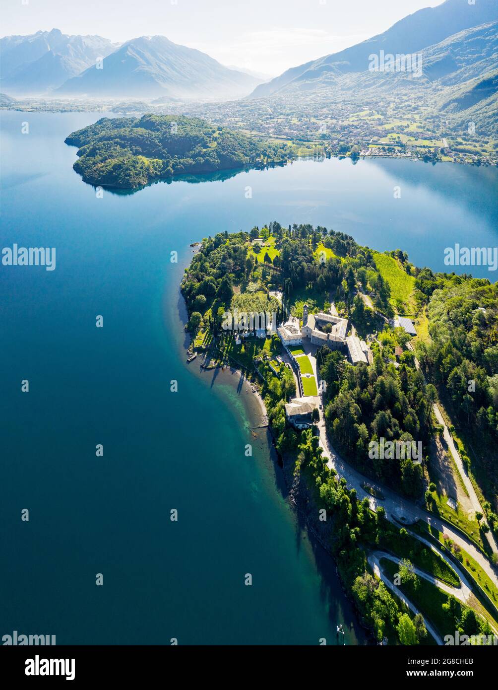 Abbazia di Piona, San Nicola, Lago di Como (IT), Priorato, Panoramica aerea Foto Stock