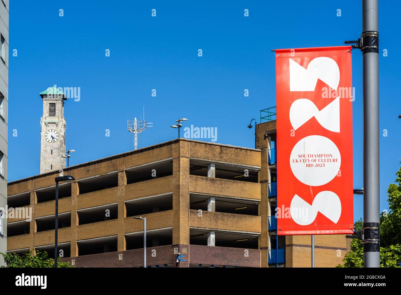 SO 25 - Banner per l'offerta di Southampton di essere città della cultura nel 2025, Southampton, Hampshire, Inghilterra, Regno Unito Foto Stock