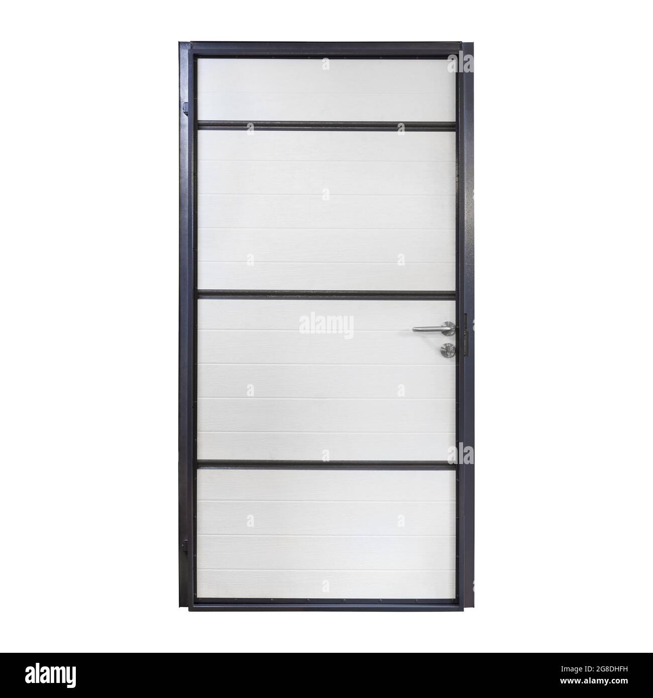 Porta anteriore in metallo bianco della casa isolata su sfondo bianco. Lato interno della porta d'ingresso bianca isolato su sfondo bianco. Foto Stock