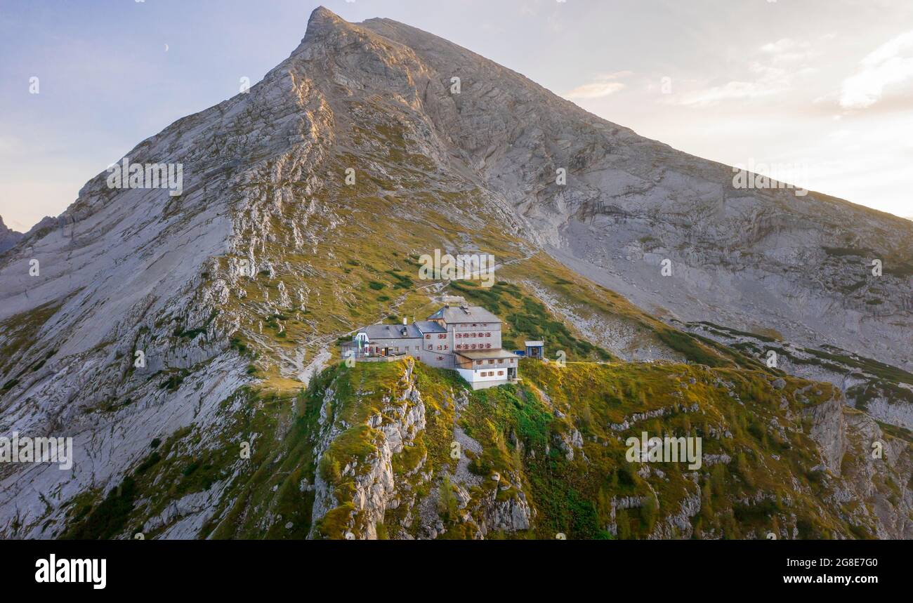 Rifugio del Club Alpino Watzmannhaus, controllo posteriore, Alpi Berchtesgaden, Berchtesgadener Land, alta Baviera, Baviera, Germania Foto Stock