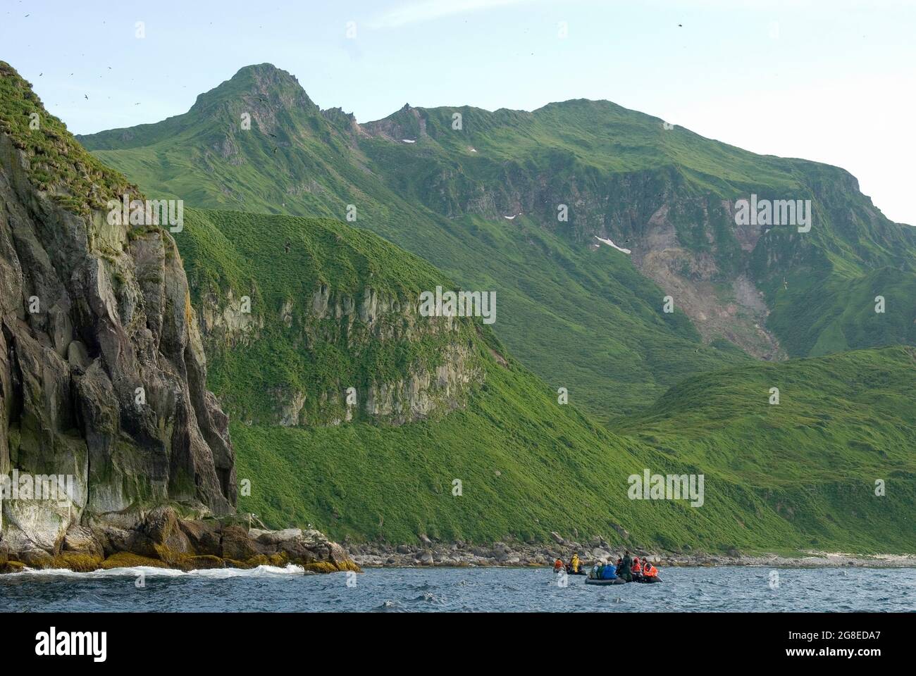 All'interno della caldera annegata dell'Isola di Ekarma, delle Isole Kuril, dell'Estremo Oriente Russo Foto Stock