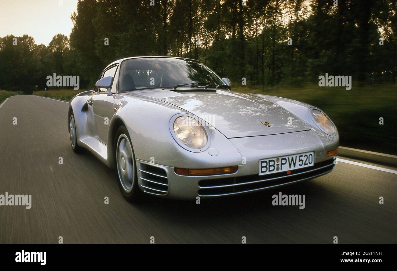 Porsche 959 511 immagini e fotografie stock ad alta risoluzione - Alamy