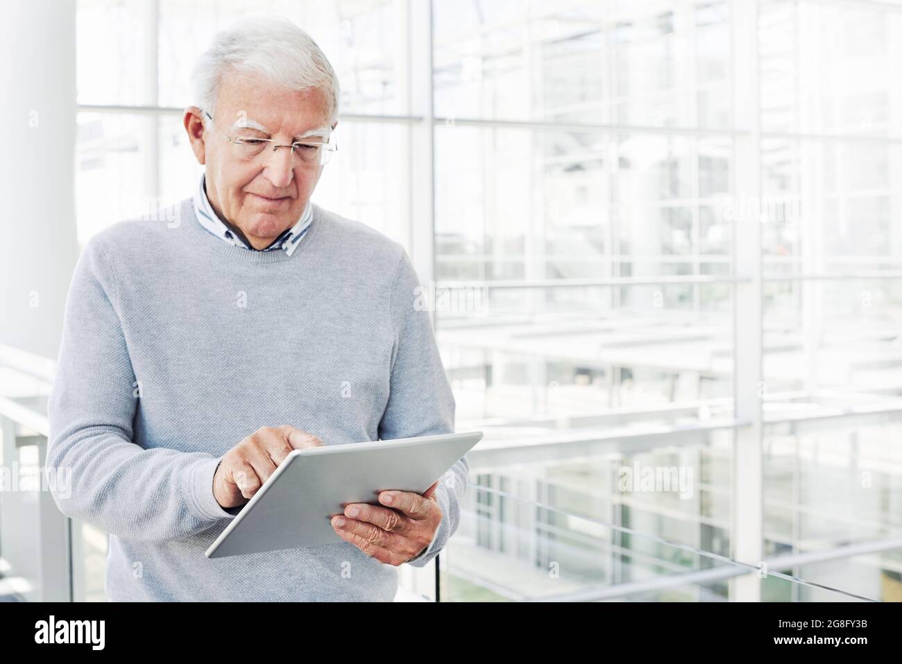 Quando è connesso, raggiunge la produttività al meglio Foto Stock