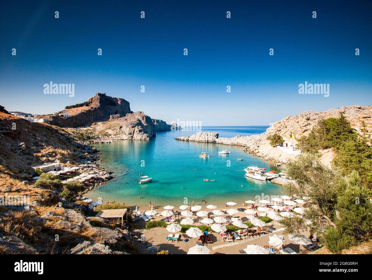 Vista sulla città di Lindos, Rodi, Dodecanese, Isole greche, Grecia, Europa Foto Stock