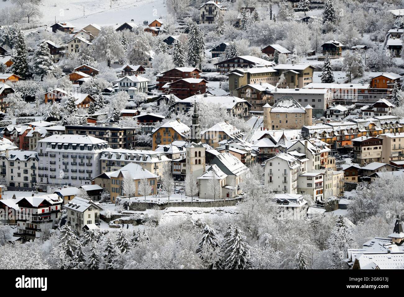Saint Gervais Mont-Blanc villaggio, una famosa stazione sciistica, Saint-Gervais, alta Savoia, Alpi francesi, Francia, Europa Foto Stock