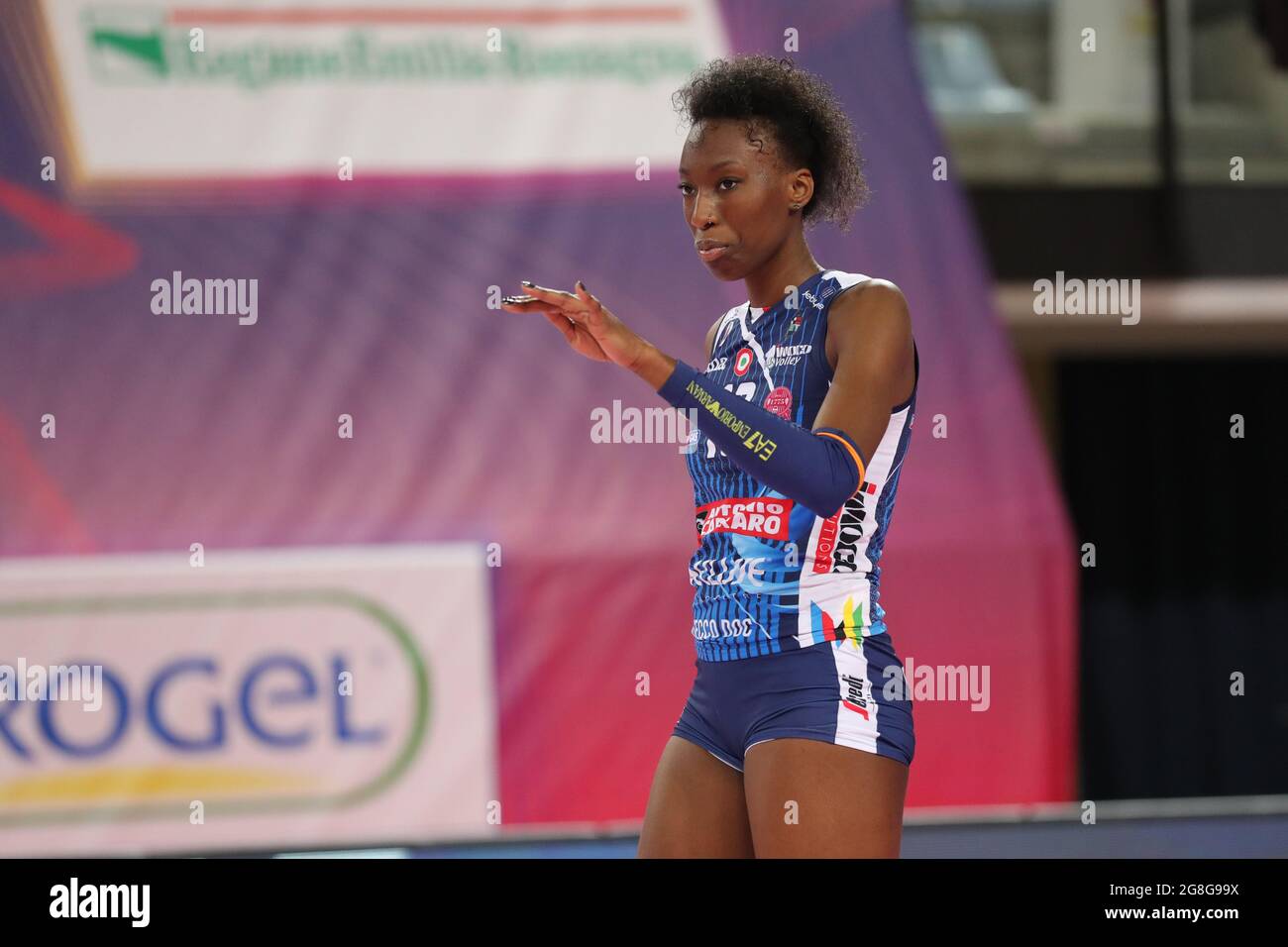 Paola Egonu Team Italia e Imoco Volley Conegliano giocatore di pallavolo di fronte spiker Foto Stock