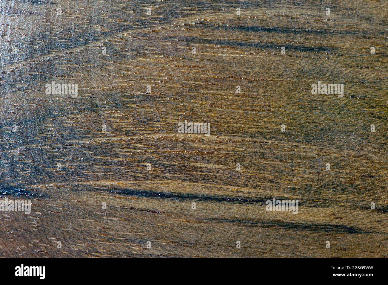Superficie di fondo di legno marrone scuro con motivi naturali. Foto Stock