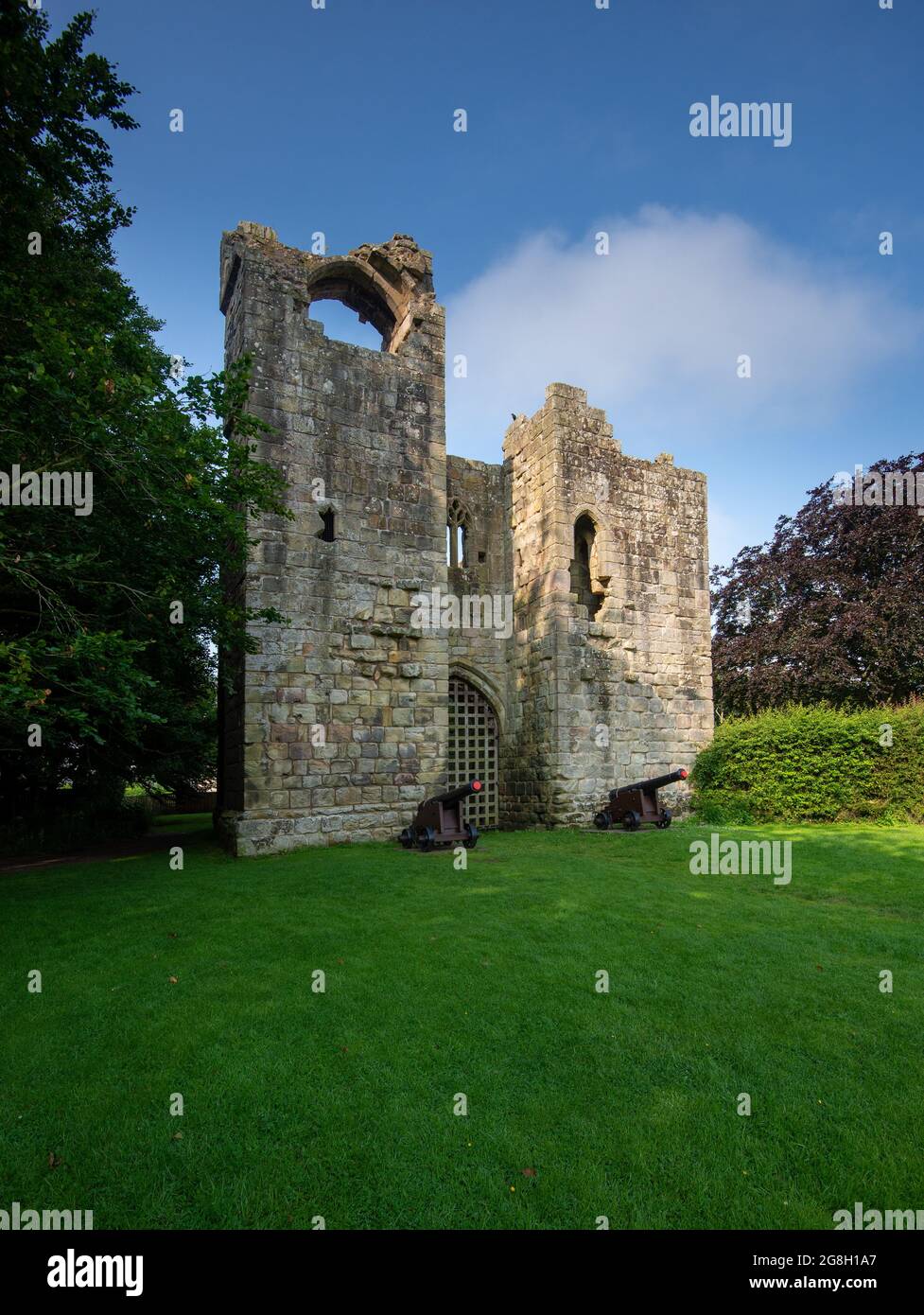 Etal Castle uno dei numerosi luoghi di difesa che si trovano lungo il confine anglo-scozzese, questo sul lato inglese Foto Stock