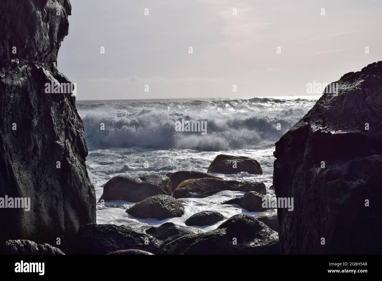 Ponta da Ferraria Rocky spiaggia Foto Stock