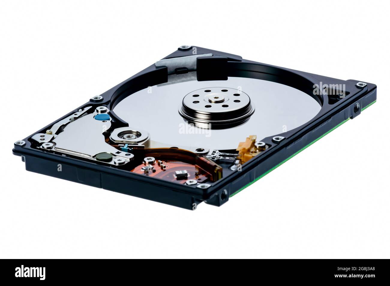 l'unità di memorizzazione dati hdd del disco rigido del computer senza schermatura mostra il disco magnetico e la parte elettronica all'interno isolati su sfondo bianco Foto Stock