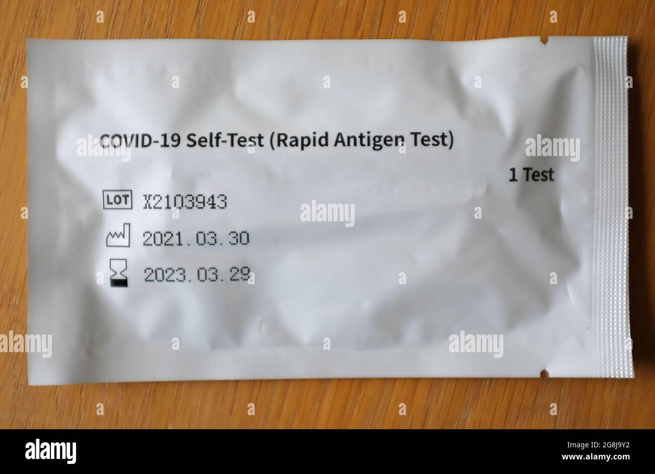 Test autodiagnostico Covid-19 (Rapid Antigen Test} UK Foto Stock