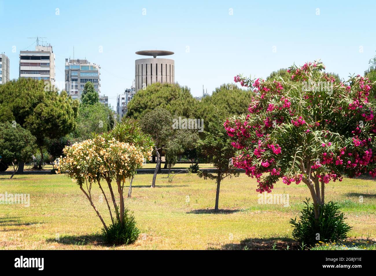 Abbandonato Rashid Karameh Fiera a Tripoli Libano progettato da Oscar Niemeyer Foto Stock