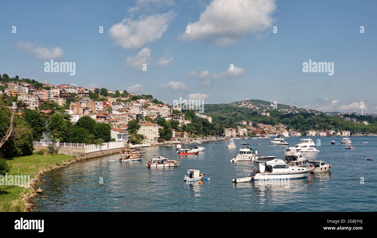 Beykoz è un distretto di Istanbul, in Turchia, all'estremità settentrionale del Bosforo, sul versante anatolico. Foto Stock