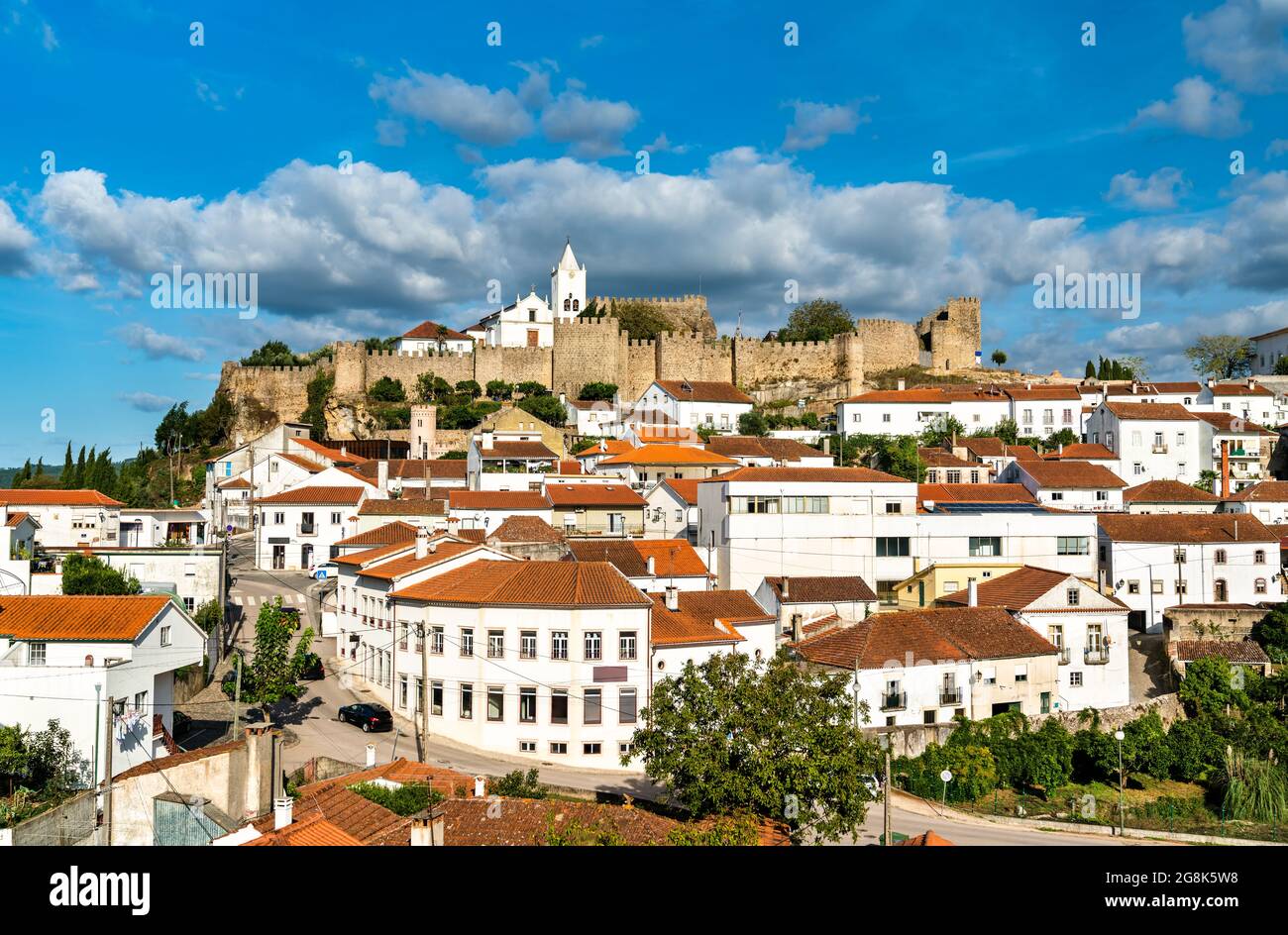 Vista della città di Penela in Portogallo Foto Stock
