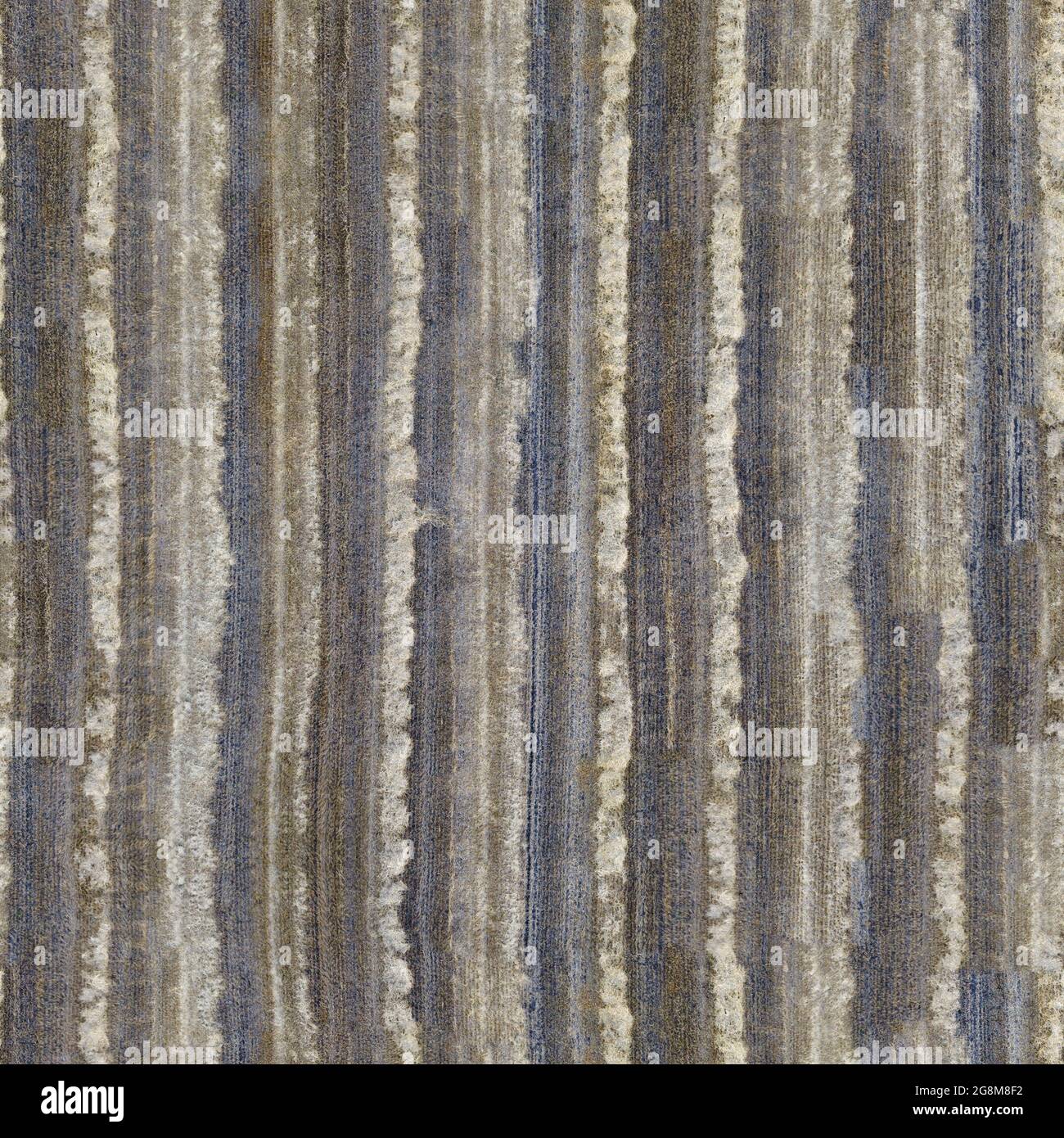 La terra coltivata in un paesaggio rurale al tramonto Foto Stock