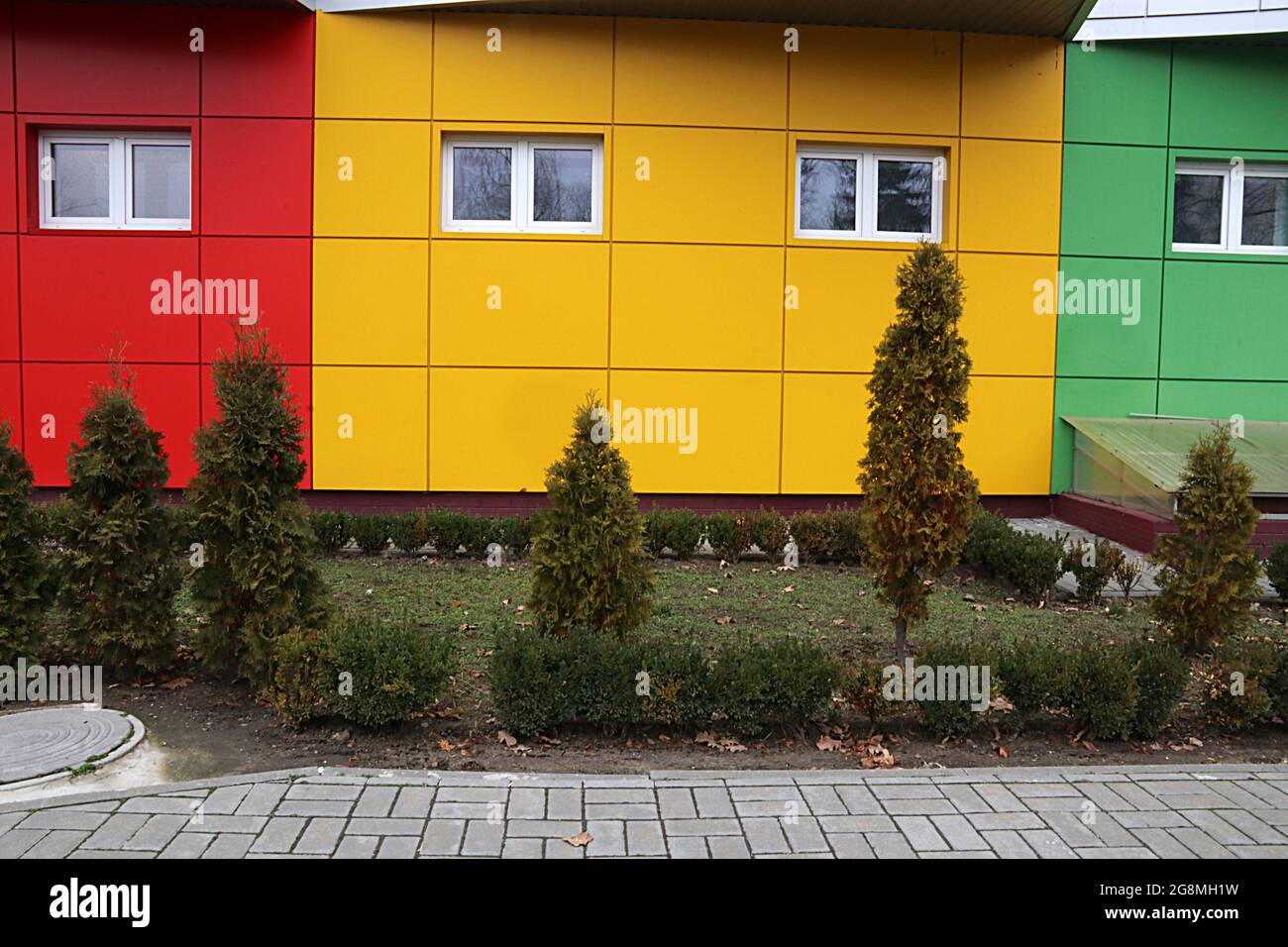 Parete dell'edificio multicolore Foto Stock