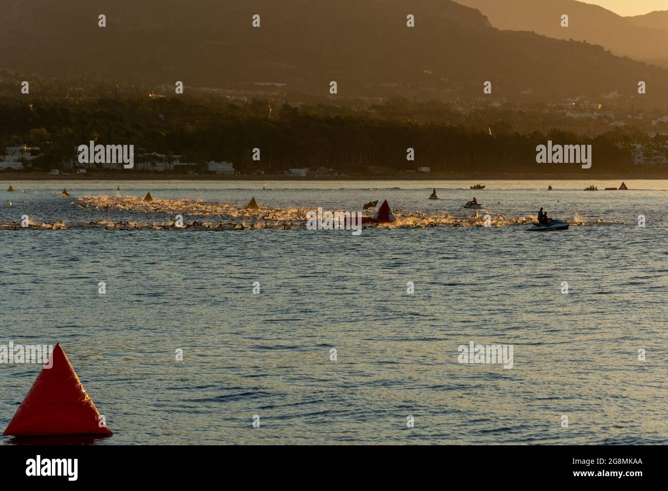 PUERTO BANUS, SPAGNA - Concorso triathlon ironman 28 APRILE 2018 Foto Stock