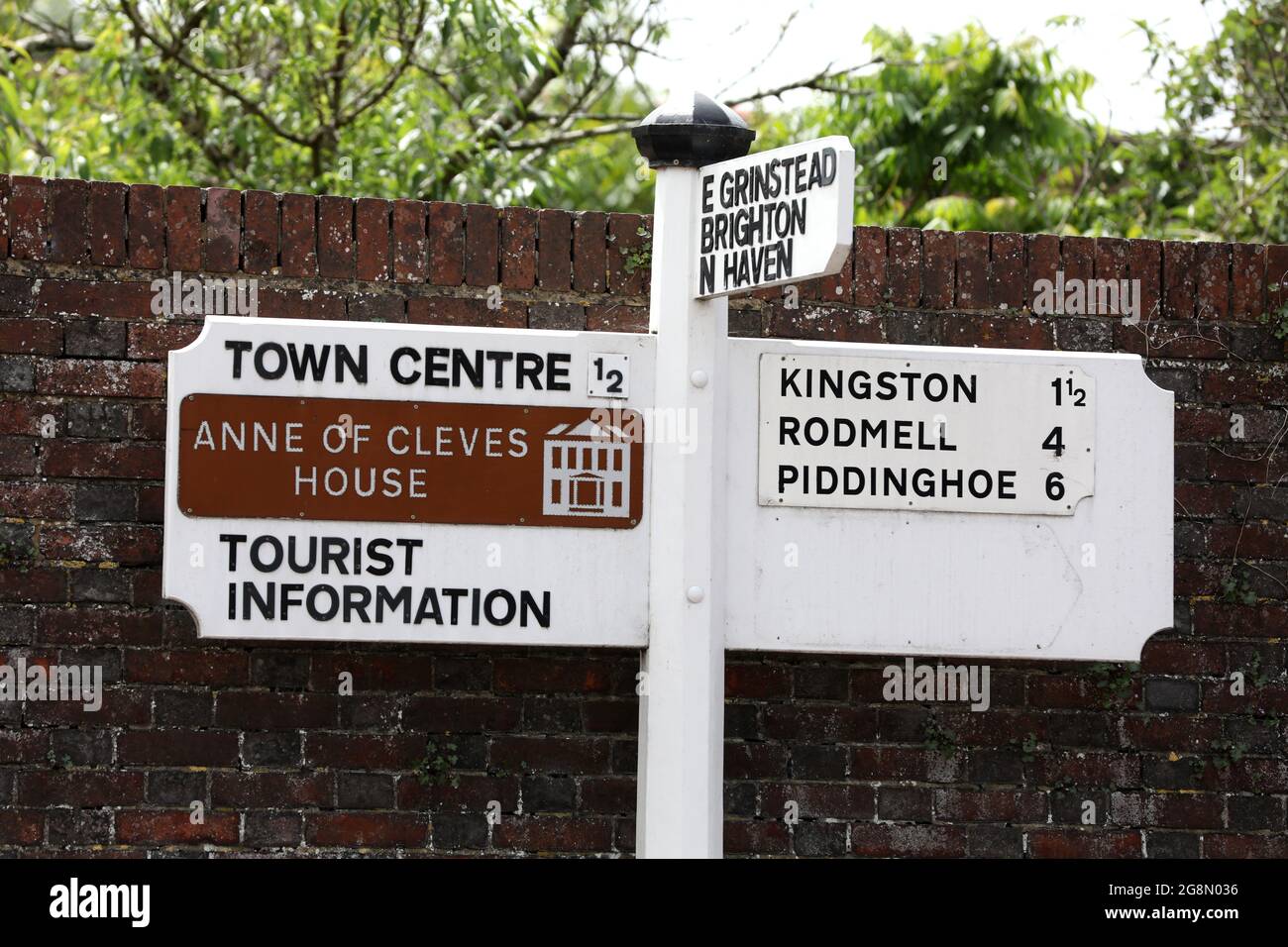 Vedute generali della bella Anna di Cleves House a Lewes, East Sussex, Regno Unito. Foto Stock