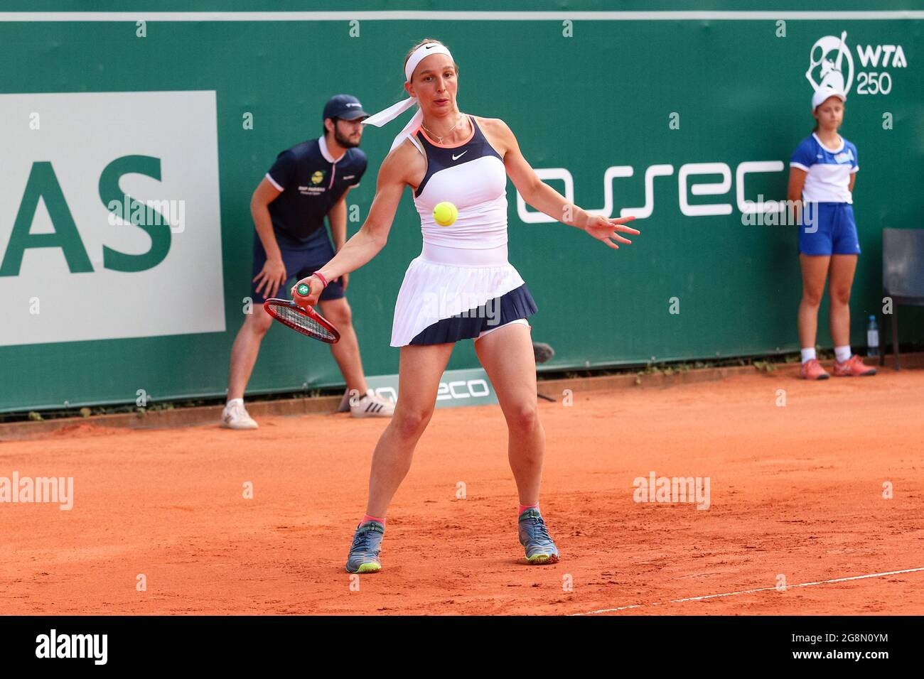 Danzica, Polonia. 21 luglio 2021. Tamara Korpatsch (GERMANIA) gioca contro  Weronika Falkowska (POLONIA) nel corso del BNP Paribas Poland Open  Tournament (categoria WTA 250) a Gdynia. (Punteggio finale 7:5, 6:1 per  Korpatsch).