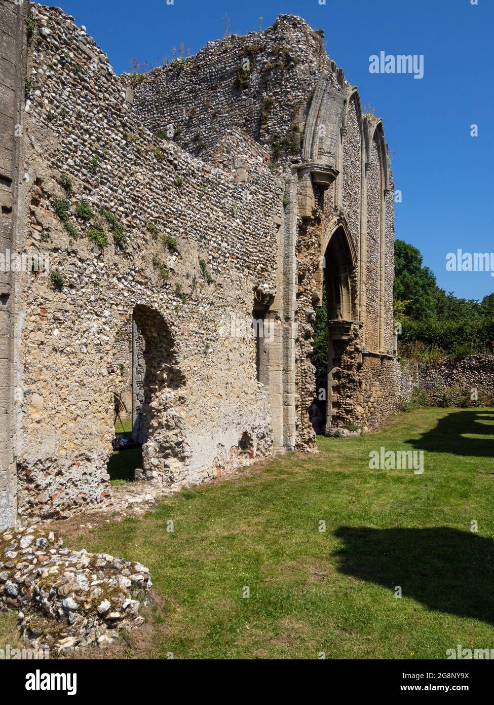 Creake Abbey, le rovine di un'abbazia agostiniana risalente al 1206, North Creake, Norfolk, Regno Unito Foto Stock