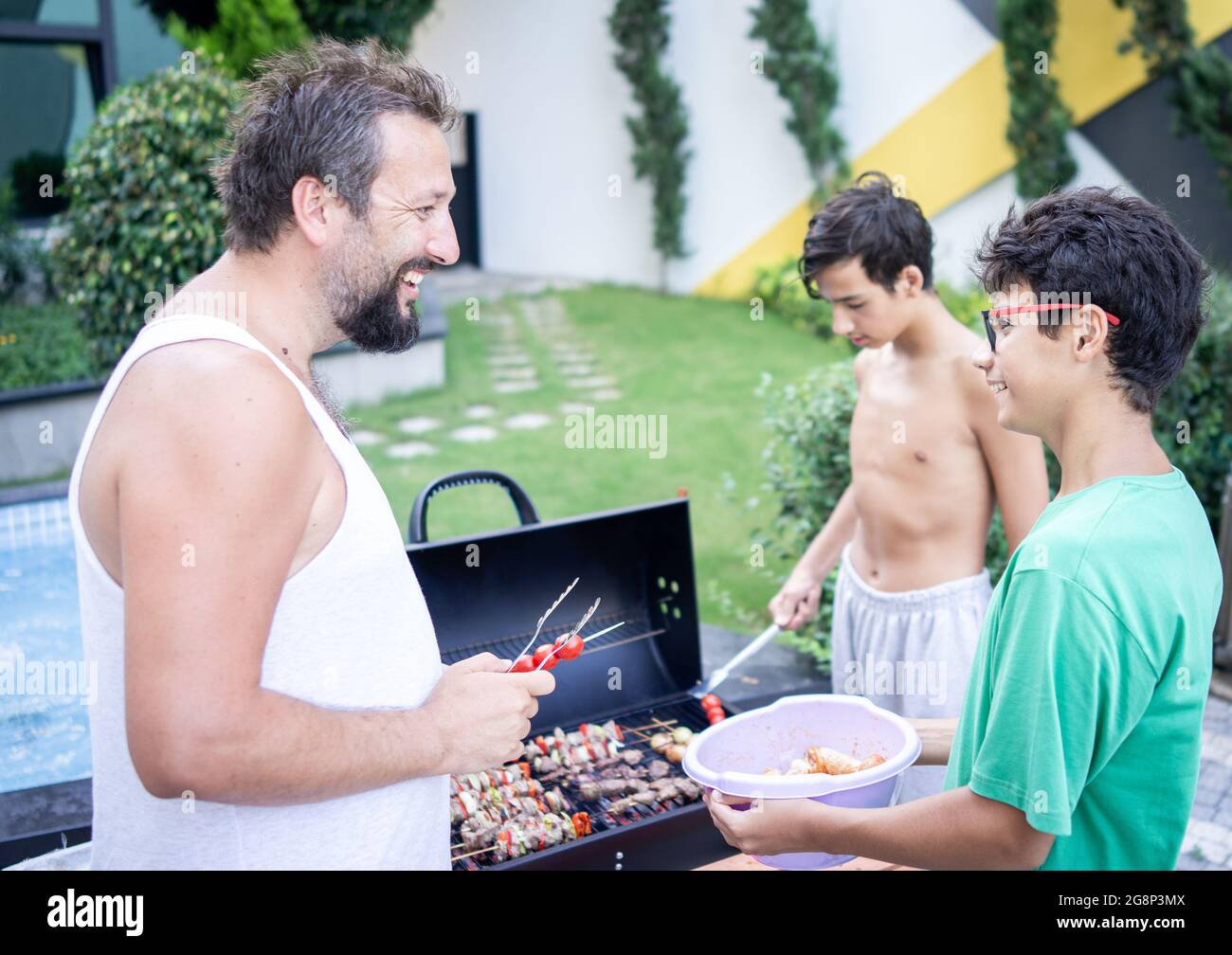 Preparazione di cibo delizioso da vicino a casa Foto Stock