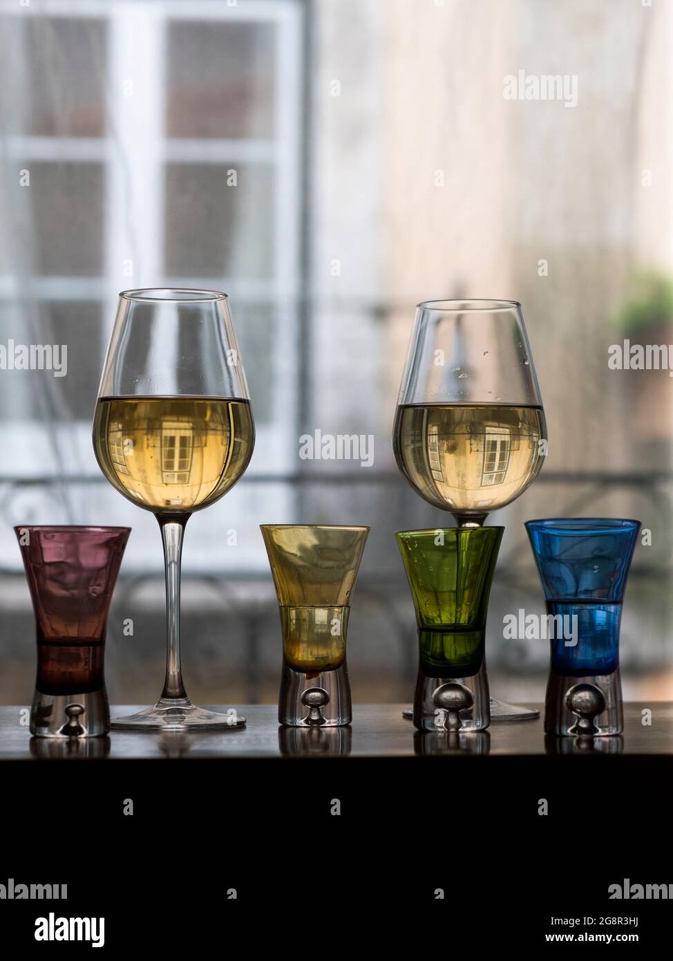 Vino e colpi Foto Stock