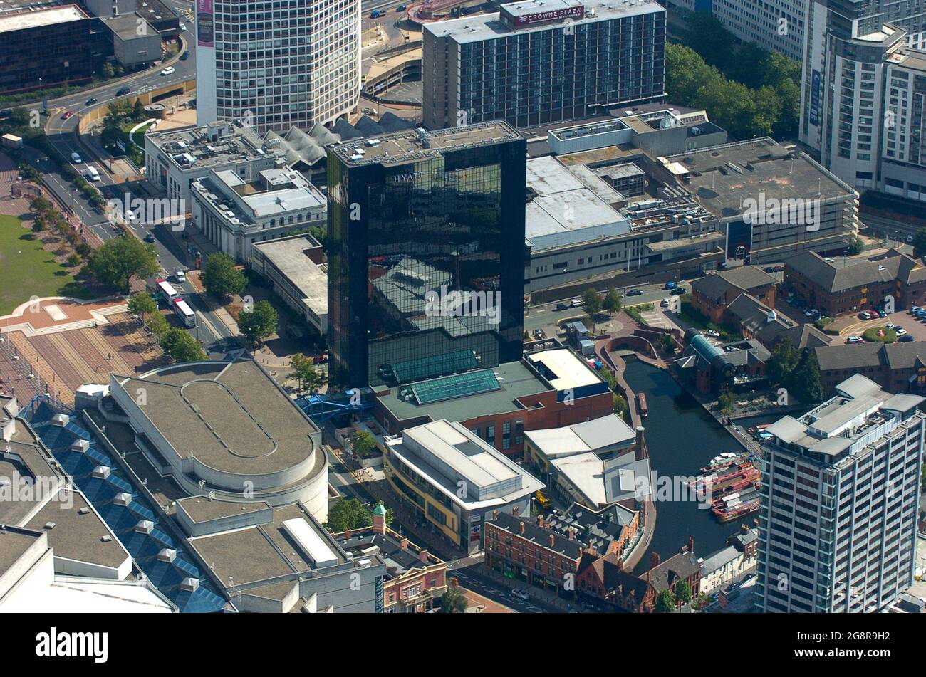 Una veduta aerea di Birmingham mostra Hyatt e al Crown Plaza hotel e Centenary Square Foto Stock