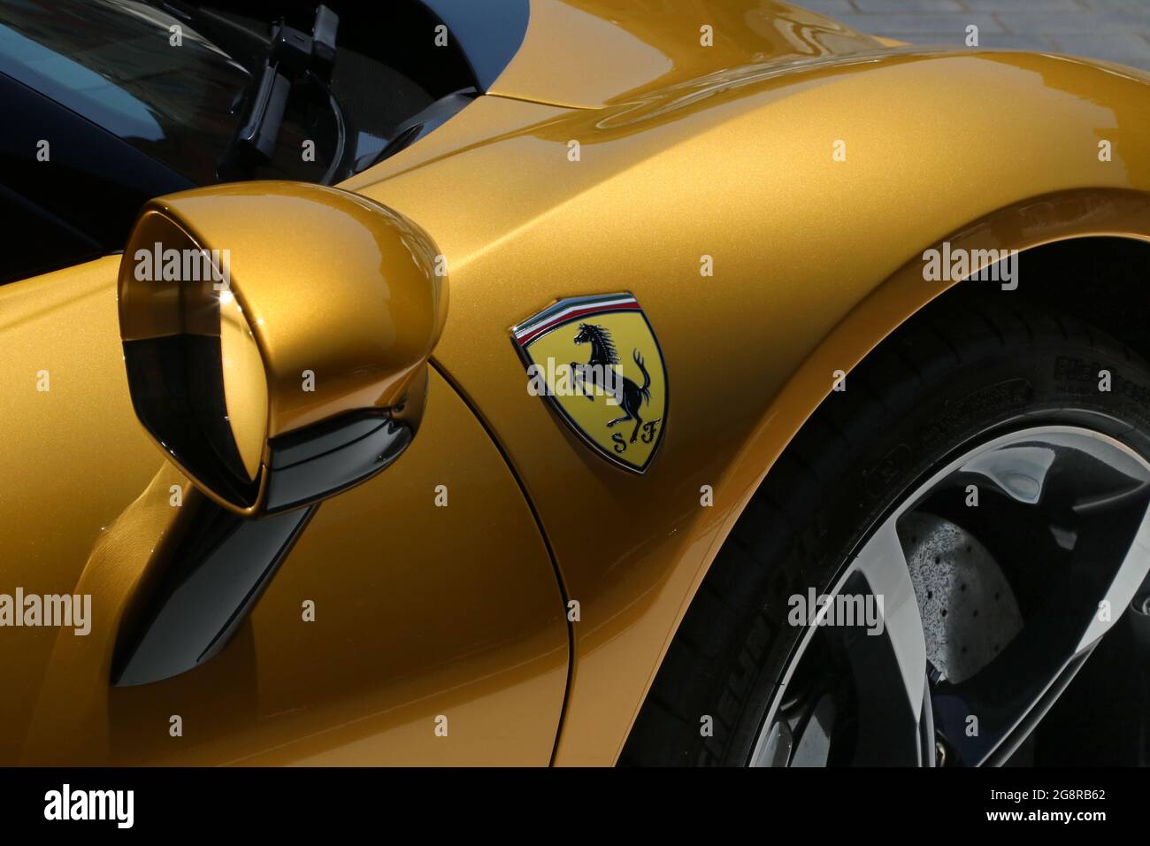 MODENA, ITALIA, 1 luglio 2021 - Motor Valley Fest, Ferrari SF90 Spider Detail Foto Stock