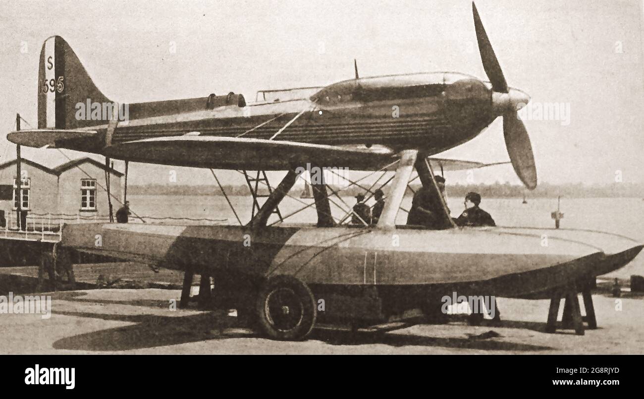 Una prima fotografia stampata del (allora) nuovo velivolo Vickers Supermarine. La compagnia di Supermarine era un costruttore britannico di aeromobili che è più famoso per la produzione dell'aereo da combattimento Spitfire durante la seconda guerra mondiale Foto Stock