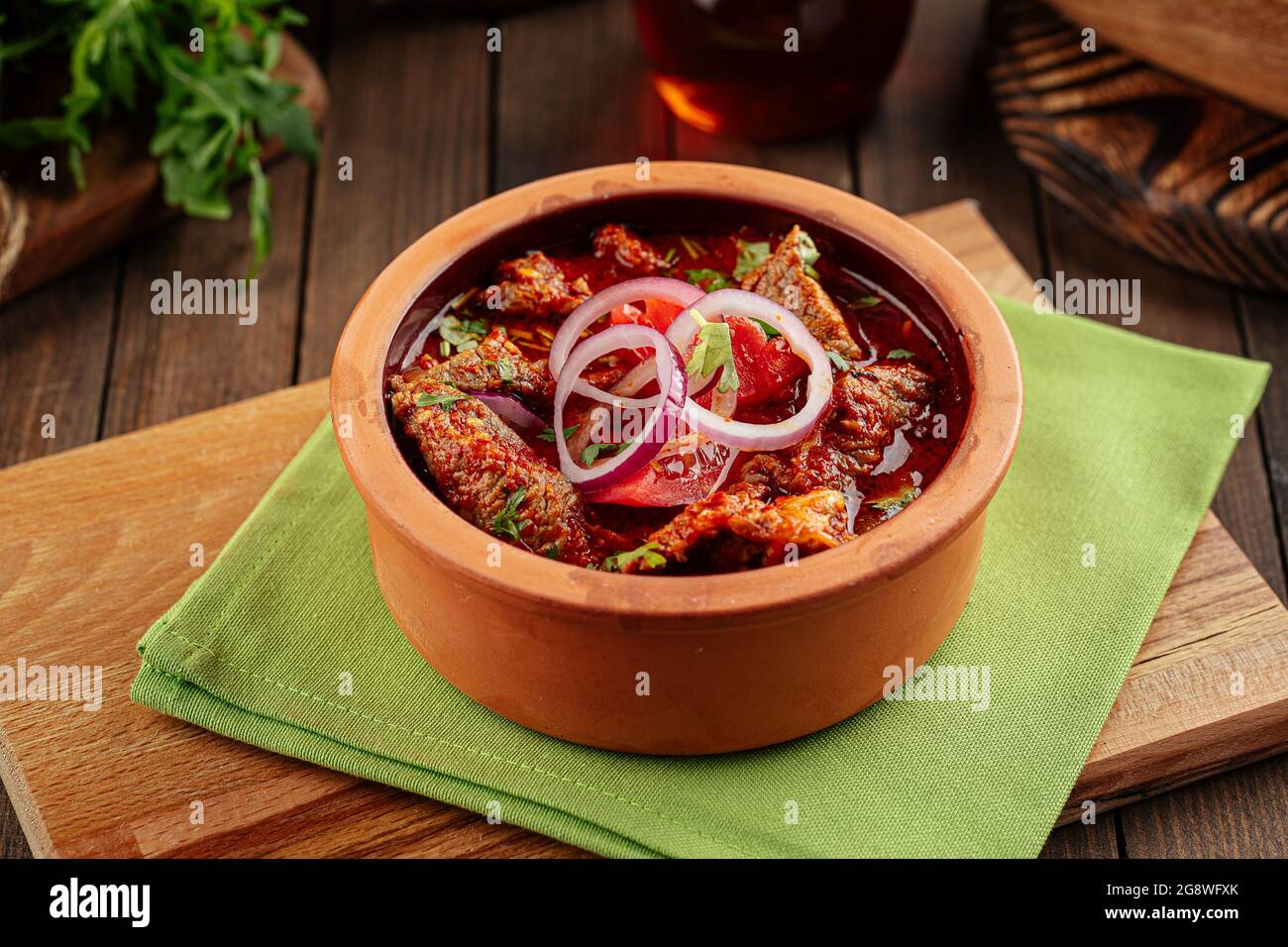 Piatto georgiano chakhokhbili pollo stufato Foto Stock