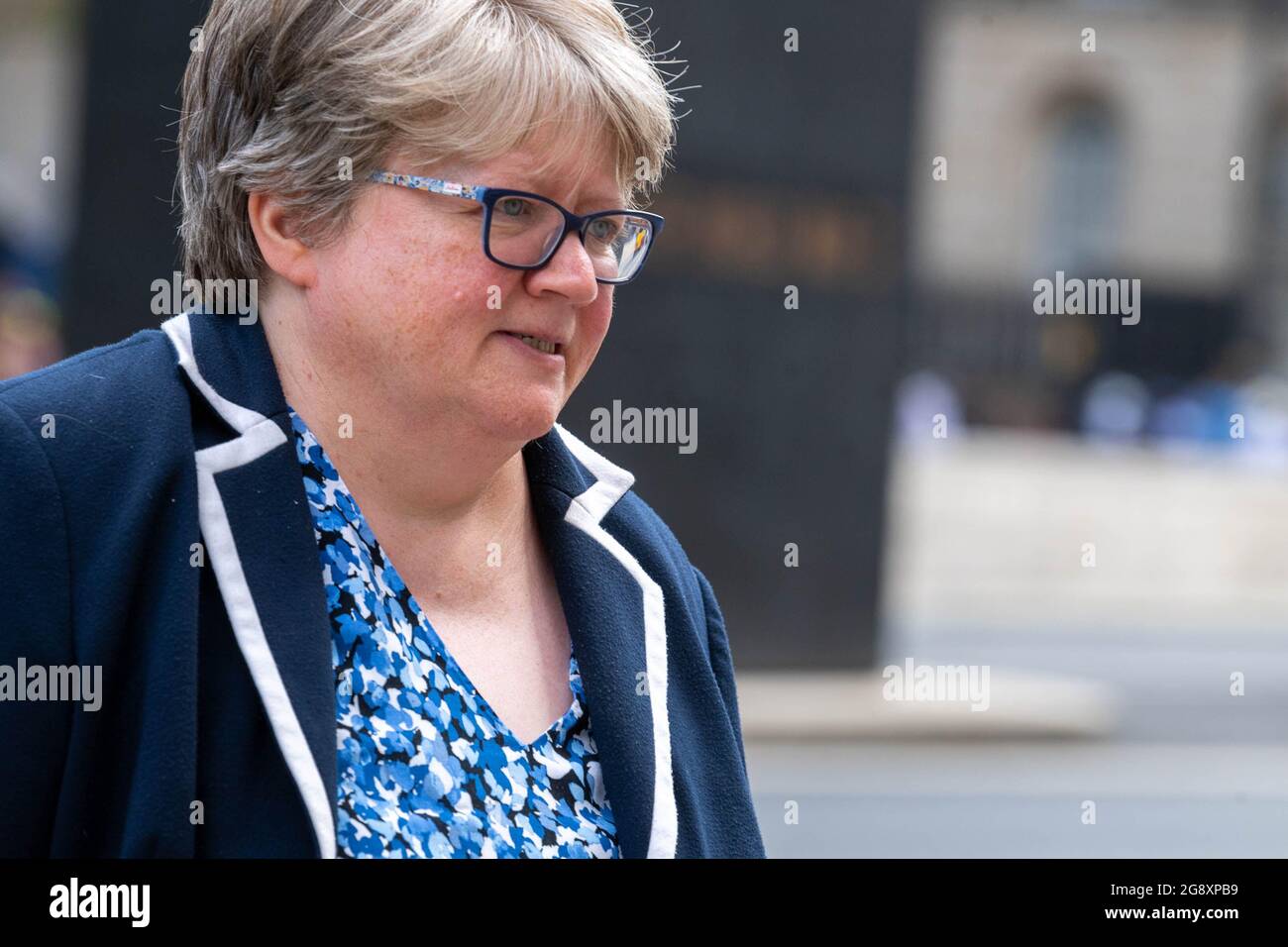 Londra UK 21 luglio 2021 Thérèse Coffey, Segretario del lavoro e delle pensioni presso l'ufficio del gabinetto, Whitehall, London Credit Ian DavidsonAlamy Live News Foto Stock