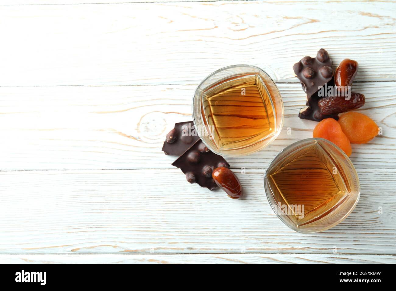 Concetto di bevande alcoliche dure con cognac Foto Stock