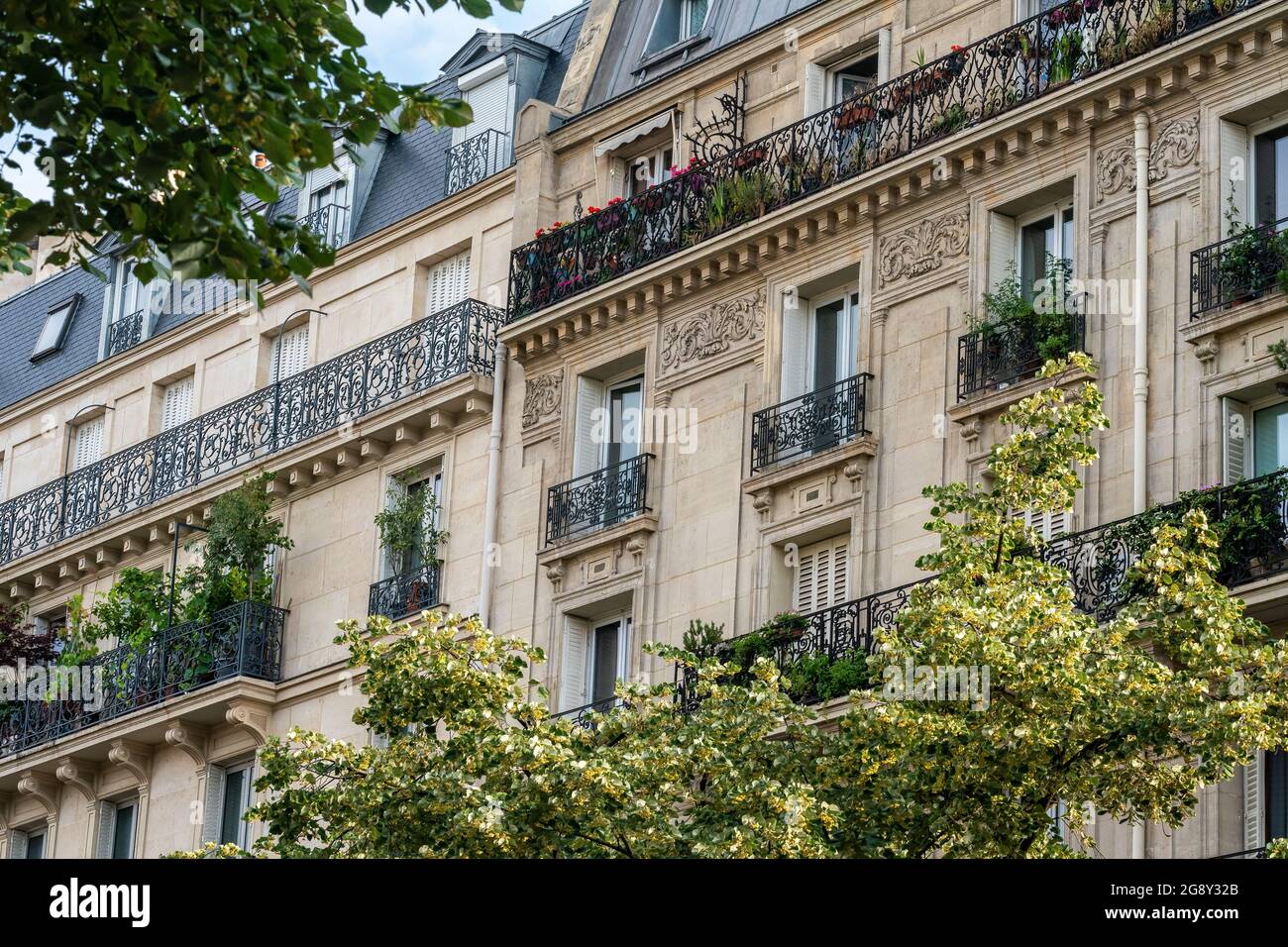 Strade ed edifici a Parigi Foto Stock