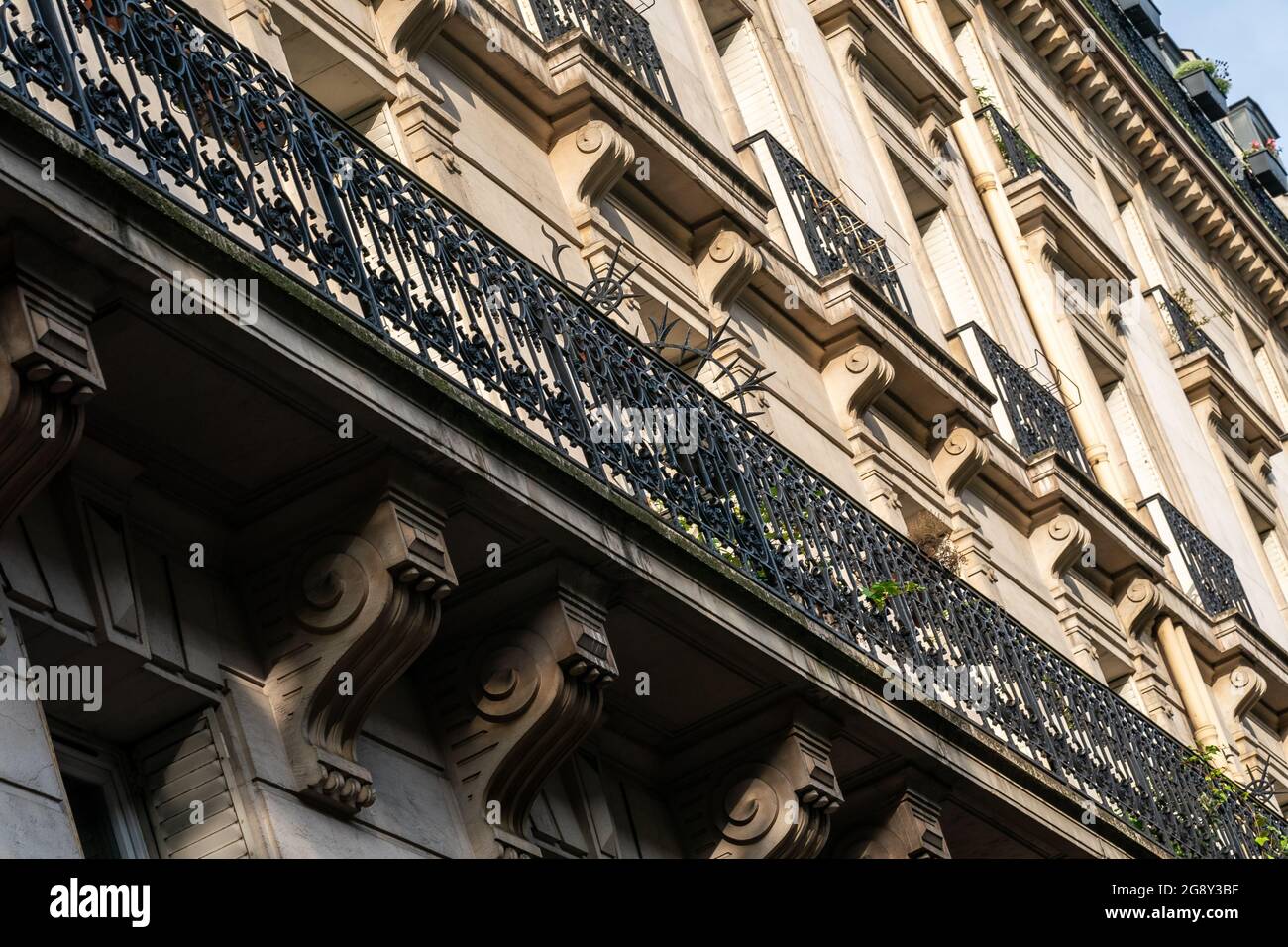 Strade ed edifici a Parigi Foto Stock