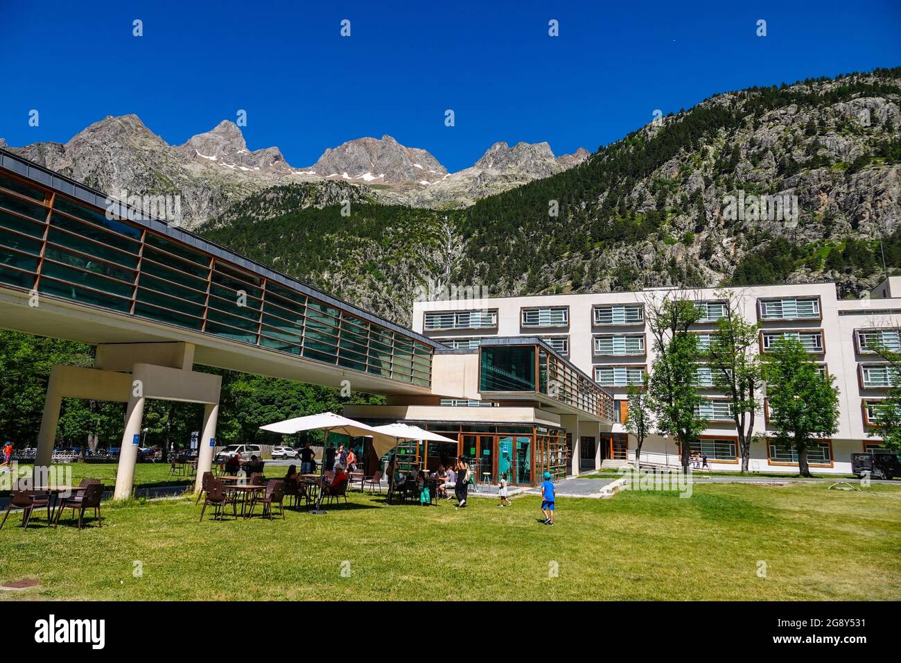 Hotel moderno a Panticosa, Huesca, Spagna, Pirenei spagnoli, Pirenei Foto Stock