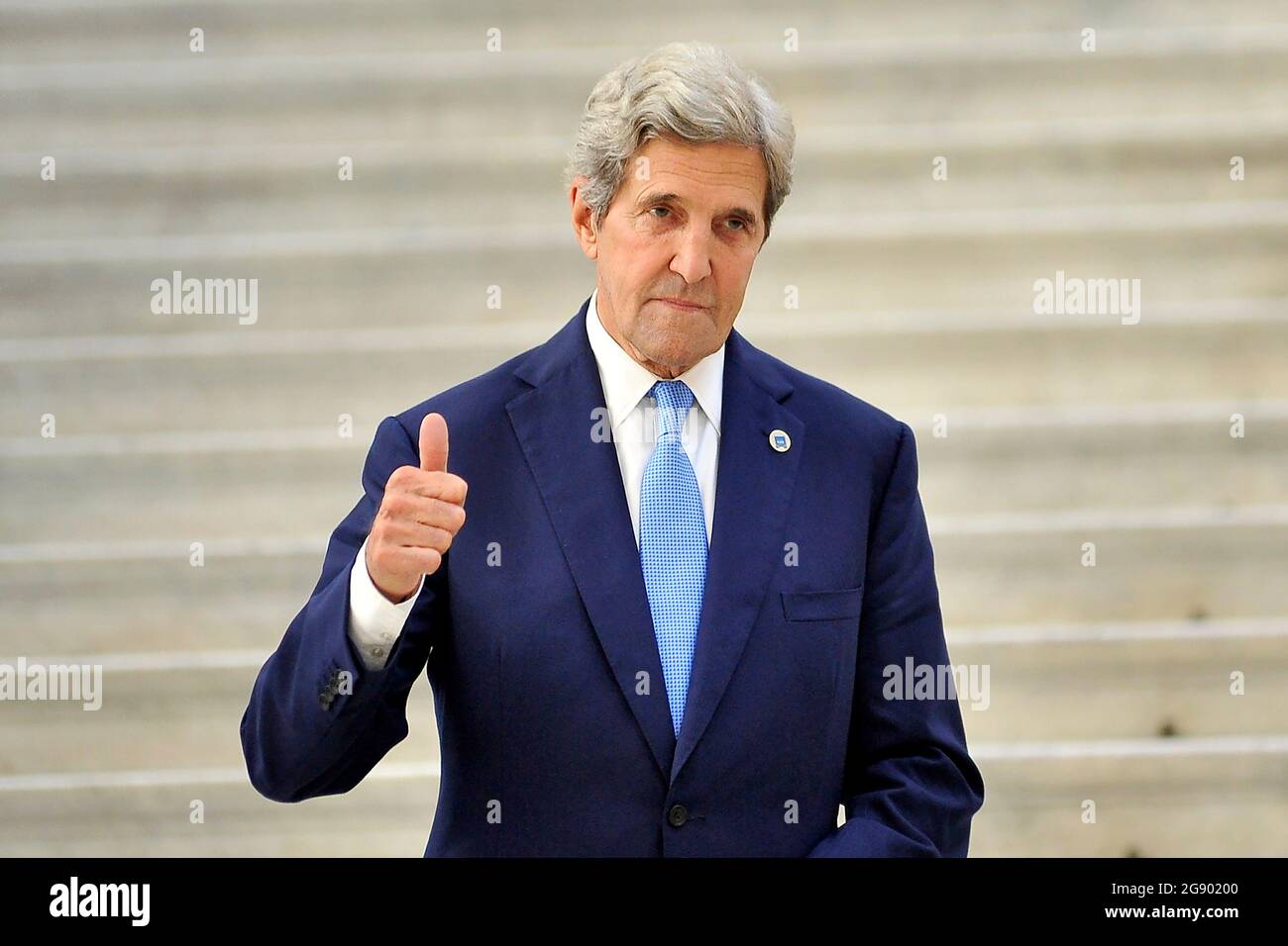 John Kerry è un politico statunitense ed ex militare, attualmente inviato speciale del presidente per il clima, che si è tenuto a Napoli dal 22 al 23 luglio. Napoli, 23 luglio. (Foto di Vincenzo Izzo/Sipa USA) Foto Stock