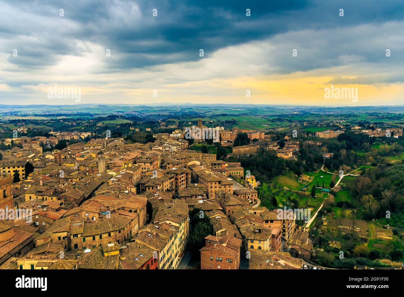 Vista panoramica della città di Siena dall'alto. Foto Stock