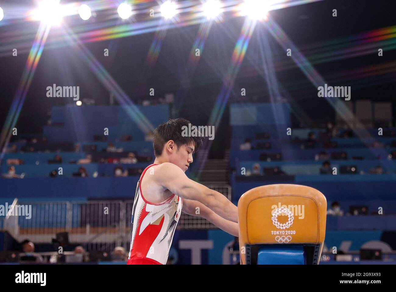 Tokyo, Giappone. 24 luglio 2021. Hashimoto Daiki del Giappone reagisce prima della qualificazione degli uomini di ginnastica artistica di Tokyo 2020 a Tokyo, Giappone, 24 luglio 2021. Credit: CaO Can/Xinhua/Alamy Live News Foto Stock