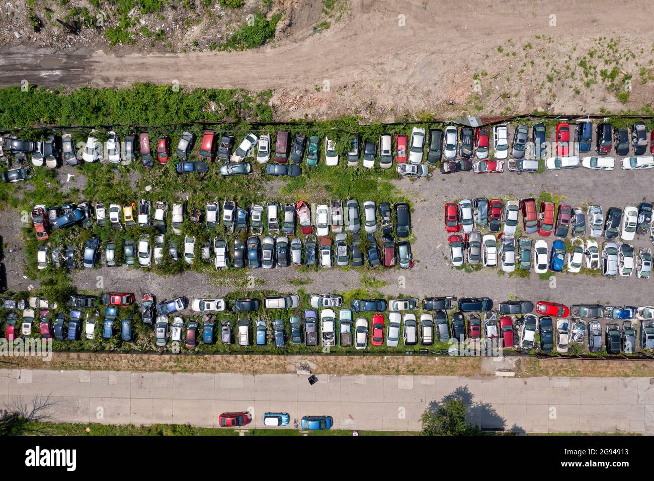 Detroit, Michigan - un cantiere di spazzatura dell'automobile. Foto Stock