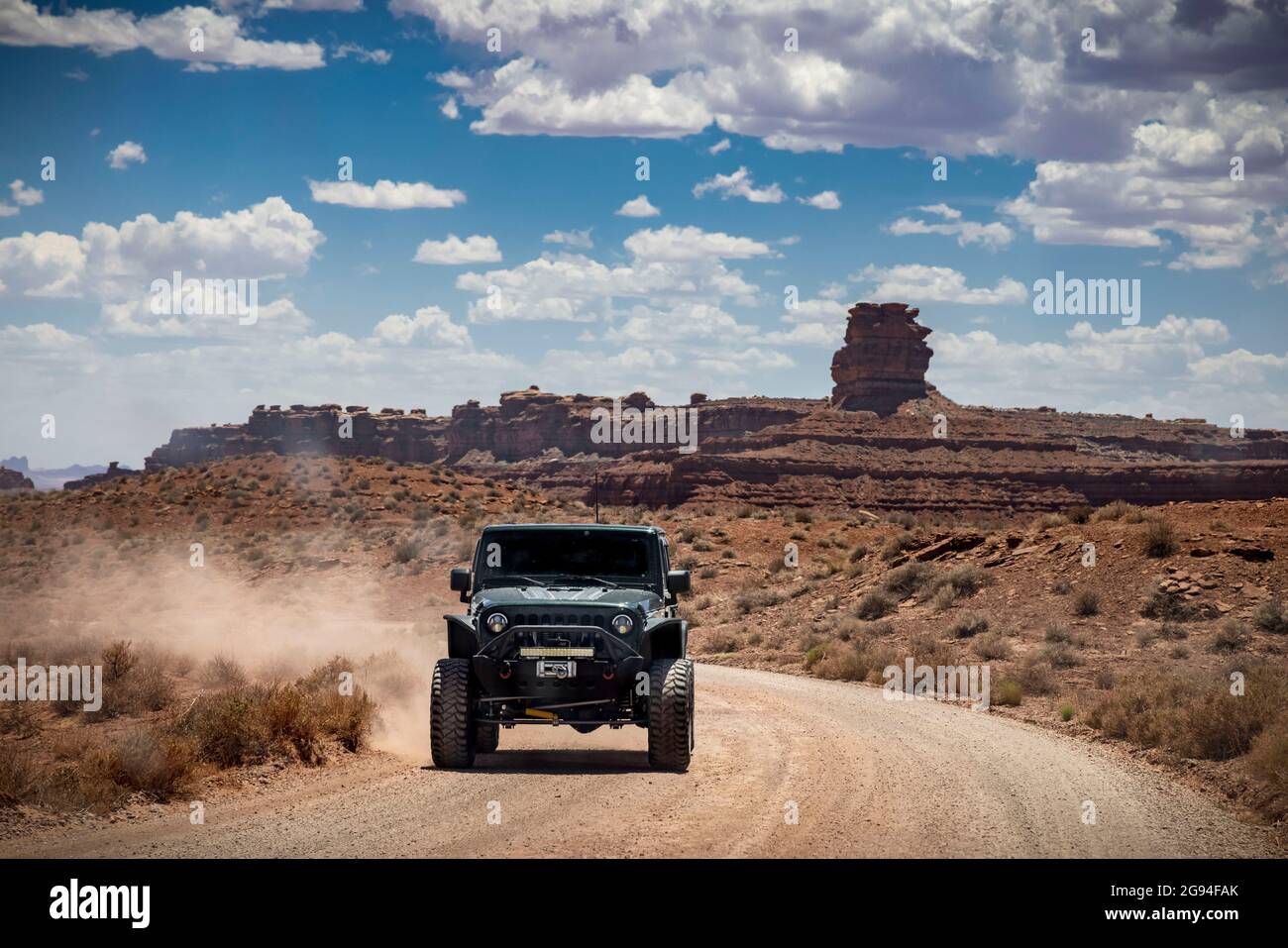 Veicolo a quattro ruote motrici nella Valle degli dei dello Utah. Foto Stock