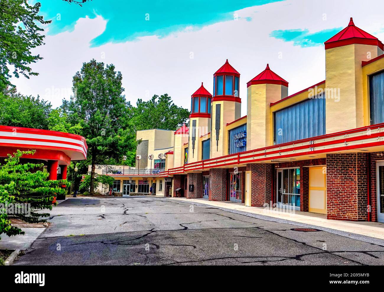 Esempio di architettura in stile moderno Streamline a Glen Echo Park, Maryland Foto Stock