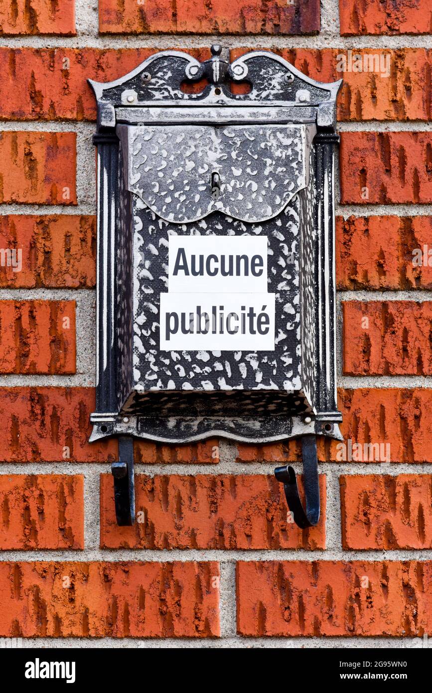 Nessun segno di pubblicità sulla cassetta postale di una casa, Montreal Canada Foto Stock