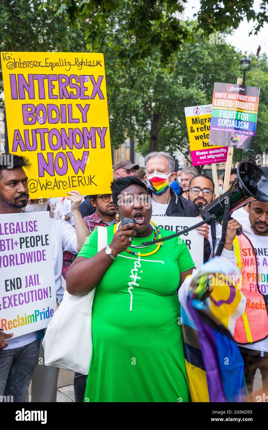 Phyll Opoku-Gyimah alla protesta dell'orgoglio di rivendicazione, Londra, organizzata da Peter Tatchell Foto Stock