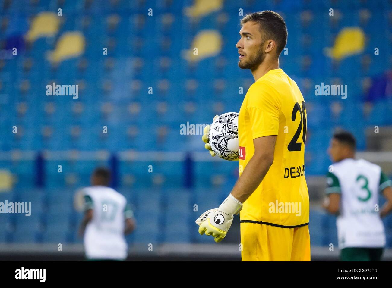 ARNHEM, PAESI BASSI - LUGLIO 24: Jari De Busser di Lommel SK durante il pre-season friendly match tra Vitesse e Lommel SK a Gelredome il 24 luglio 2021 ad Arnhem, Paesi Bassi (Foto di René Nijhuis/Orange Pictures) Foto Stock