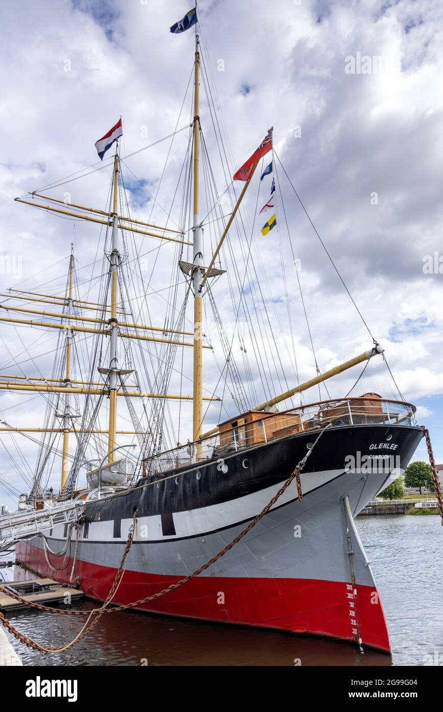 Glenlee, nave alta, costruita nel 1896, un barque a tre alberi, ora ormeggiato sul fiume Clyde al Riverside Museum di Glasgow. Foto Stock