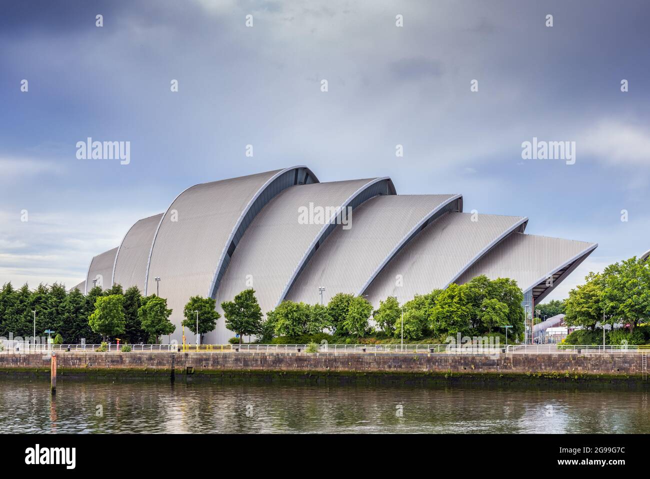 L'edificio SEC Armadillo accanto al fiume Clyde a Glasgow. Foto Stock